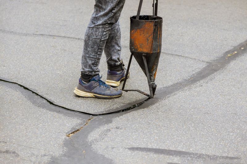 Asphalt Cracks Repair